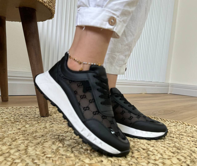 کتونی تابستانه