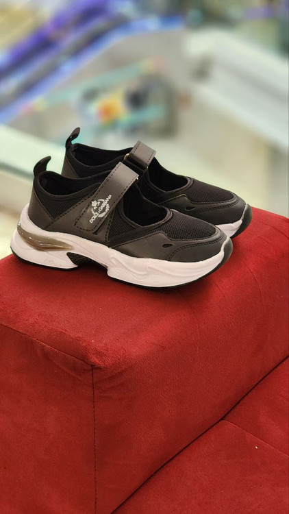 کتونی مشکی تابستونی