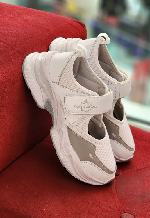 کتونی سفید طوسی