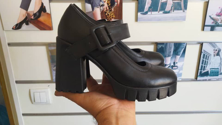 صندل پاشنه دار