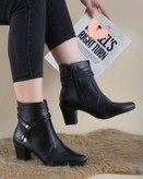 بوت دخترانه خاص