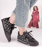 خرید کتونی دخترانه