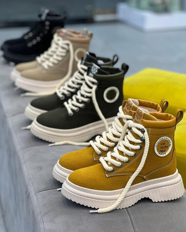 بوت شیک و خوشپا