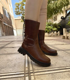 بوت قهوهای سوخته