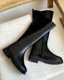 چکمه پشت استرج