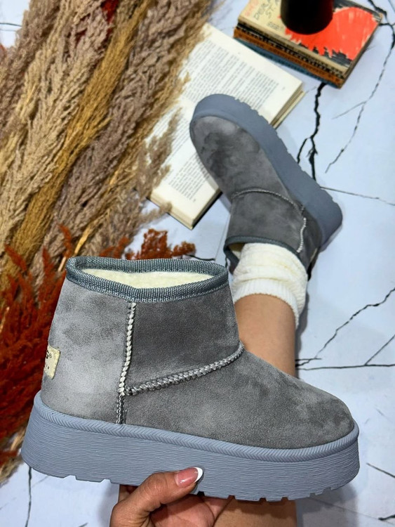 بوت خزدار دخترونه