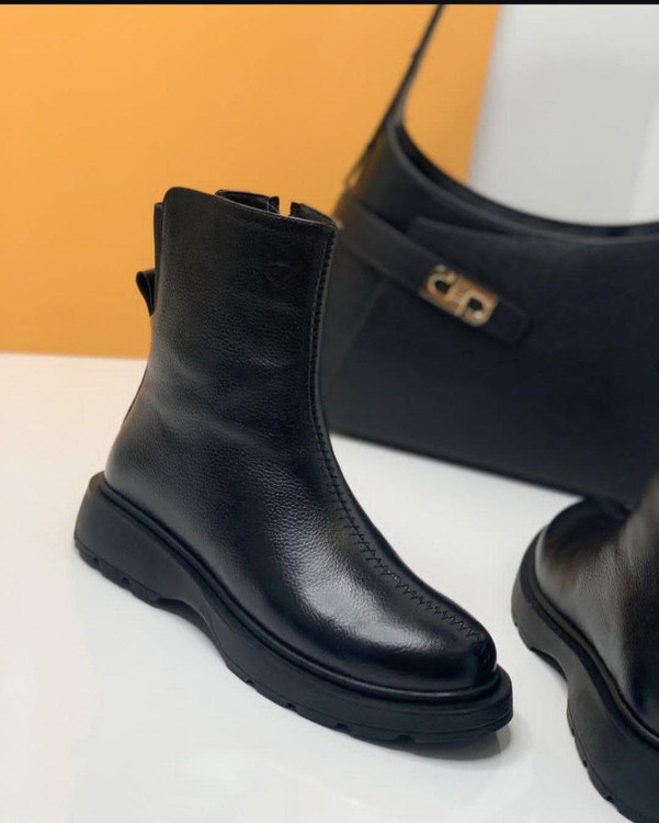 بوتدخترانه