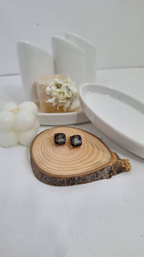 گوشواره نگینی دخترانه