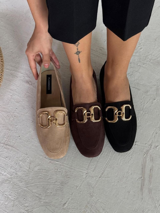 کالج قهوهای سگکدار