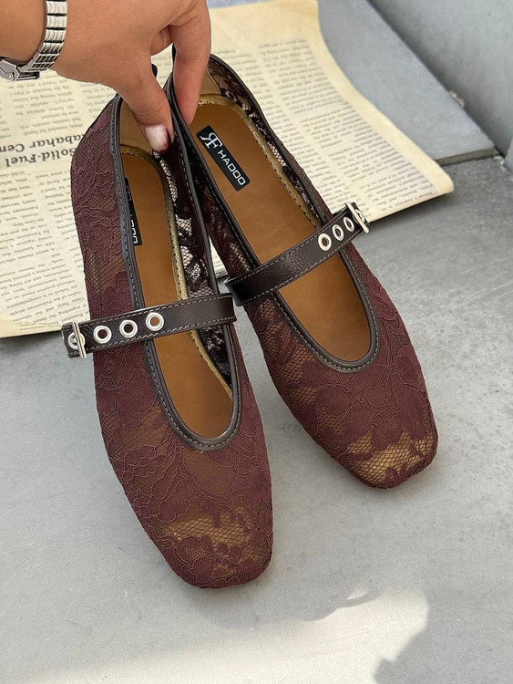 کالج قهوهای شیک