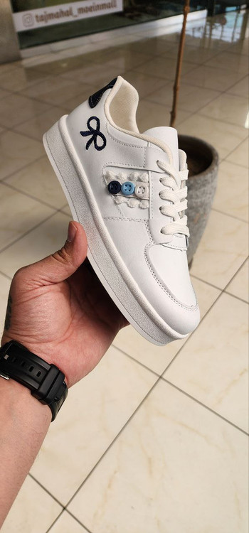 کتونی پیادهروی