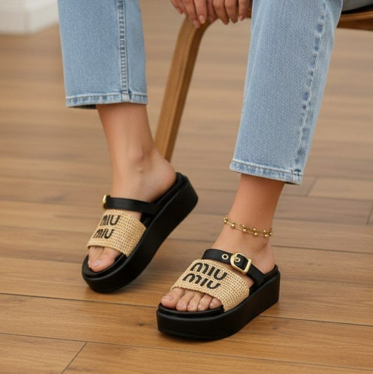 صندل میومیو