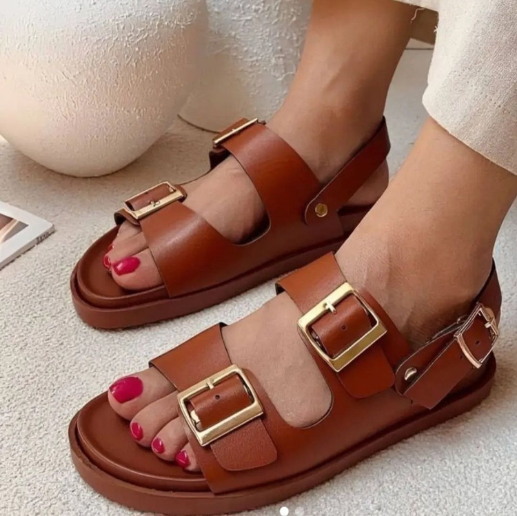 صندل سه سگکدار مدل زارا با ارسال رایگان 🌸کد ۱۹۰